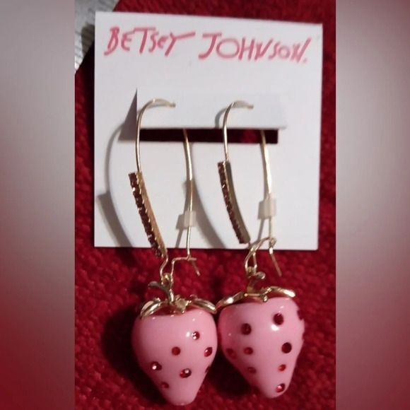 BETSEY JOHNSON Pink Enamel & Red Crystals Strawberry Dangle Drop Earrings NWT - Picture 2 of 5